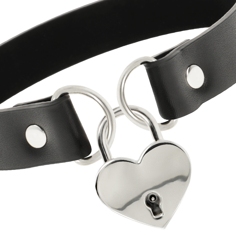 Coquette Chic Desire - Collana in Pelle Vegana con Accessorio Cuore con Chiave